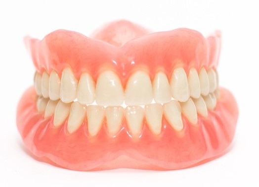 Complete Dentures | Finedent dental clinics
